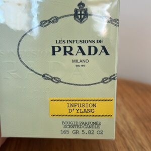 Prada Les Infusions D'Ylang Scented Candle in Soft Green